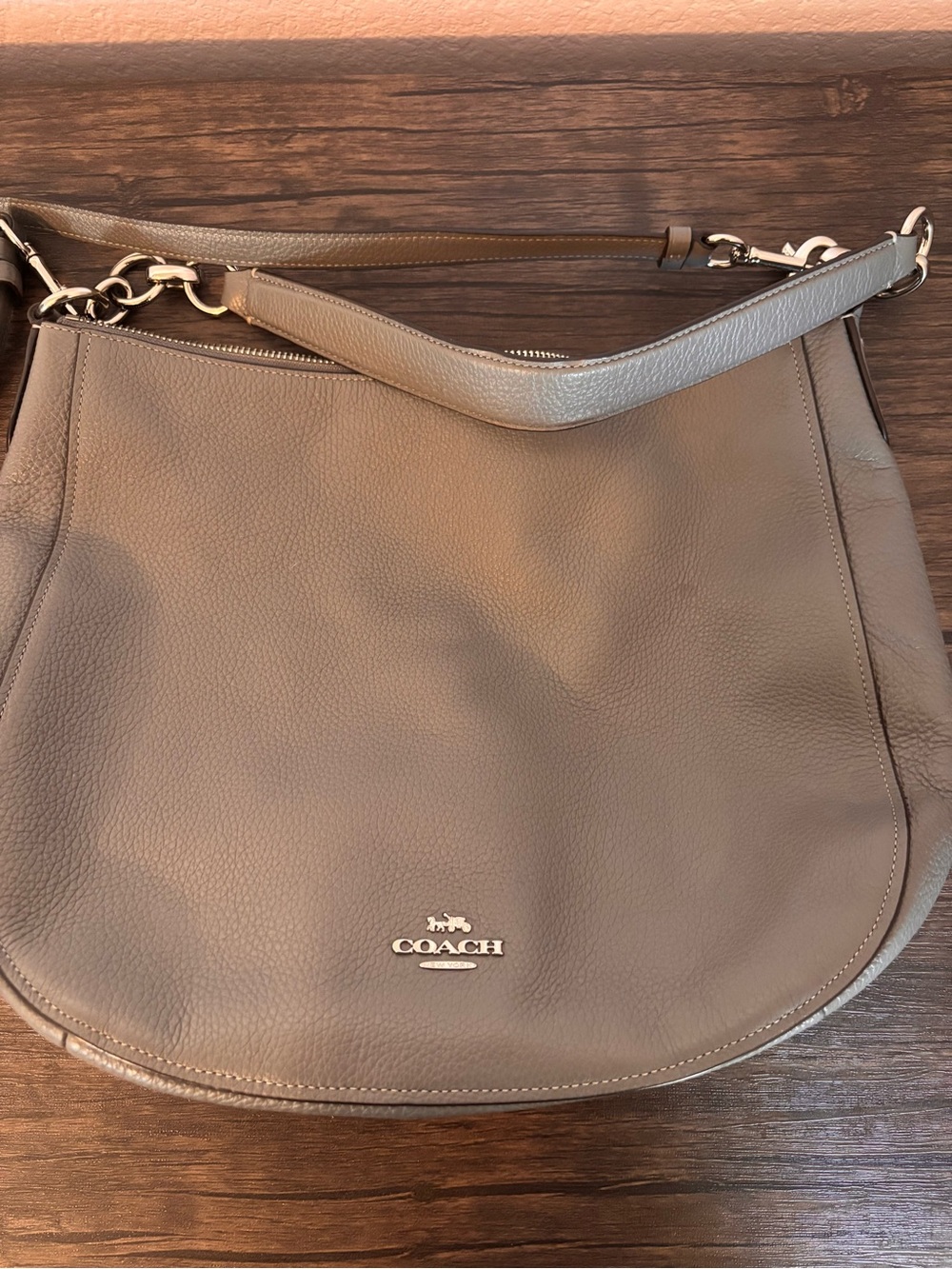 Coach Pebble Leather handbag - Picture 2 of 5